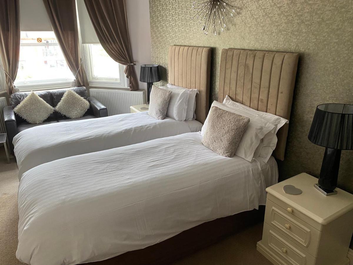 Ashmira Guest House Weymouth Dış mekan fotoğraf